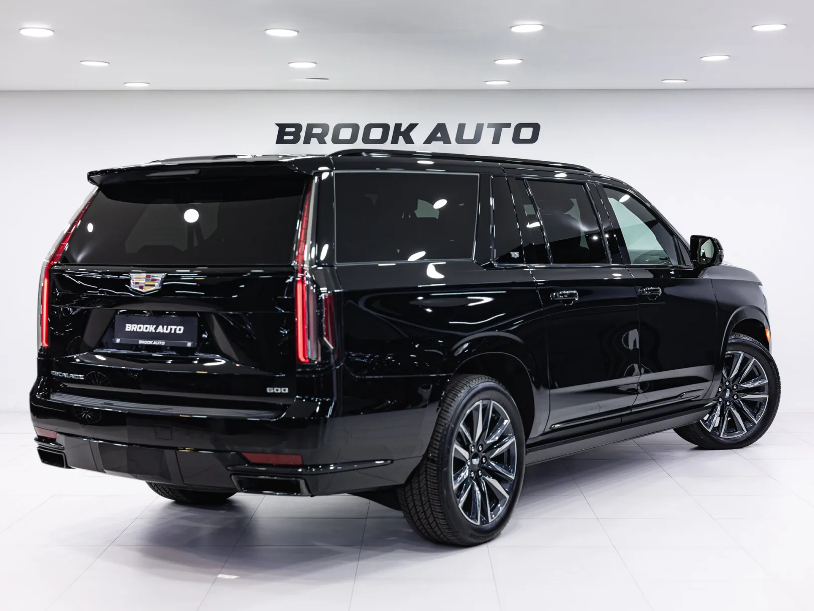 Cadillac Escalade Sport Platinum ESV V, 2024 — экстерьер, фото 4