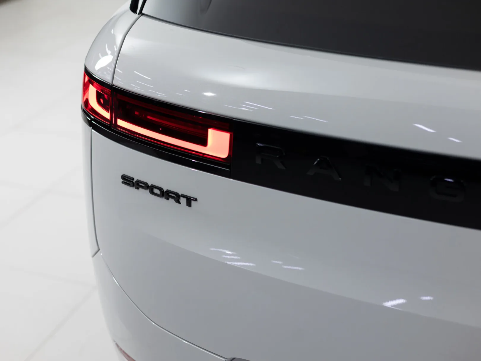 Land Rover Range Rover Sport Autobiography III, 2026 — экстерьер, фото 36
