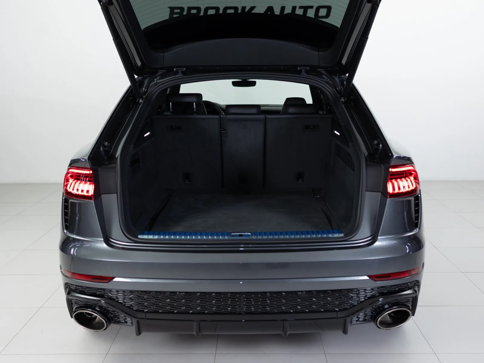 Audi RS Q8 TFSI I, 2022 — экстерьер, фото 29