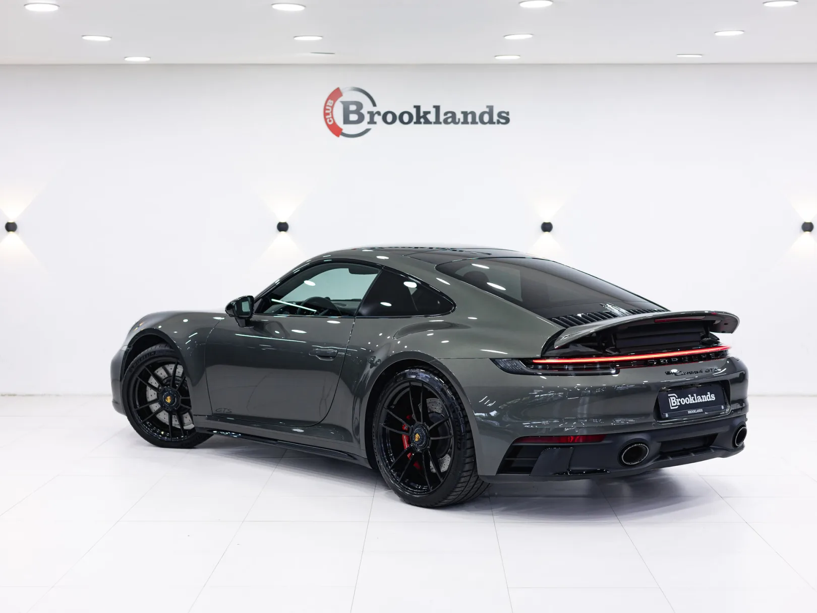 Porsche 911 Carrera 4 GTS VIII (992), 2021 — экстерьер, фото 6