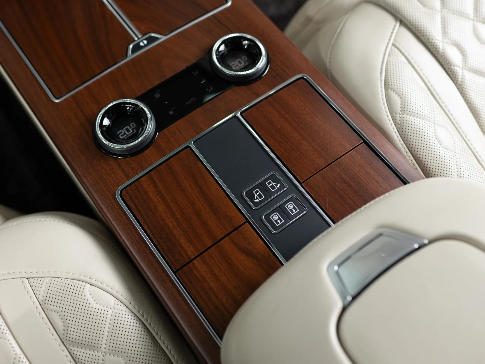 Land Rover Range Rover SVAutobiography IV Рестайлинг, 2020 — экстерьер, фото 17