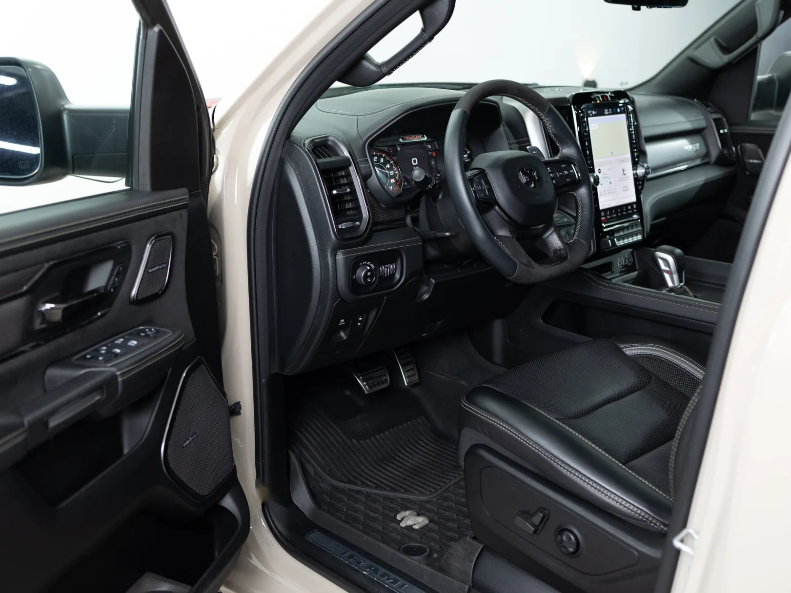 Ram 1500 TRX V, 2022 — экстерьер, фото 7