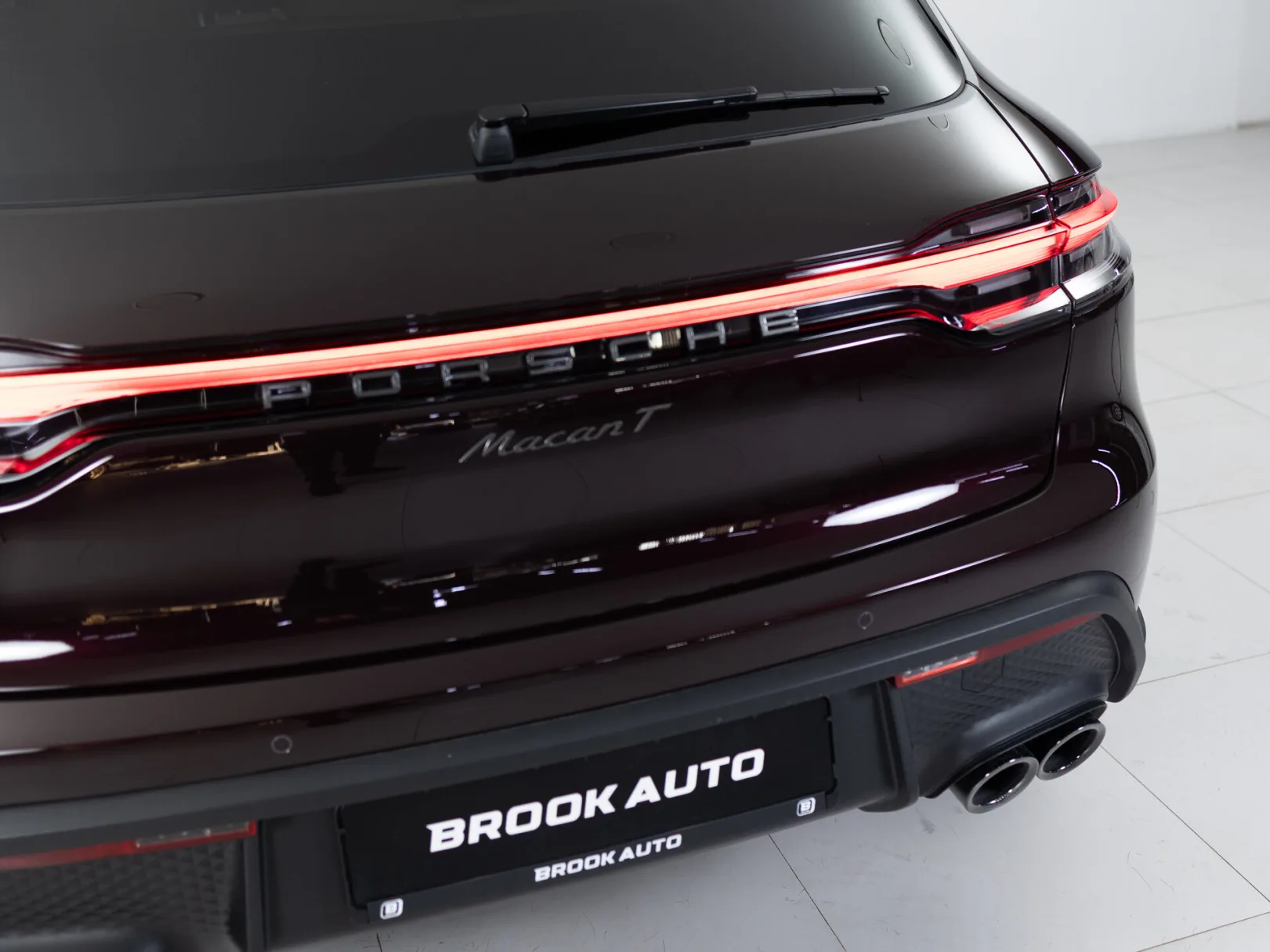 Porsche Macan T I Рестайлинг 2, 2025 — экстерьер, фото 31