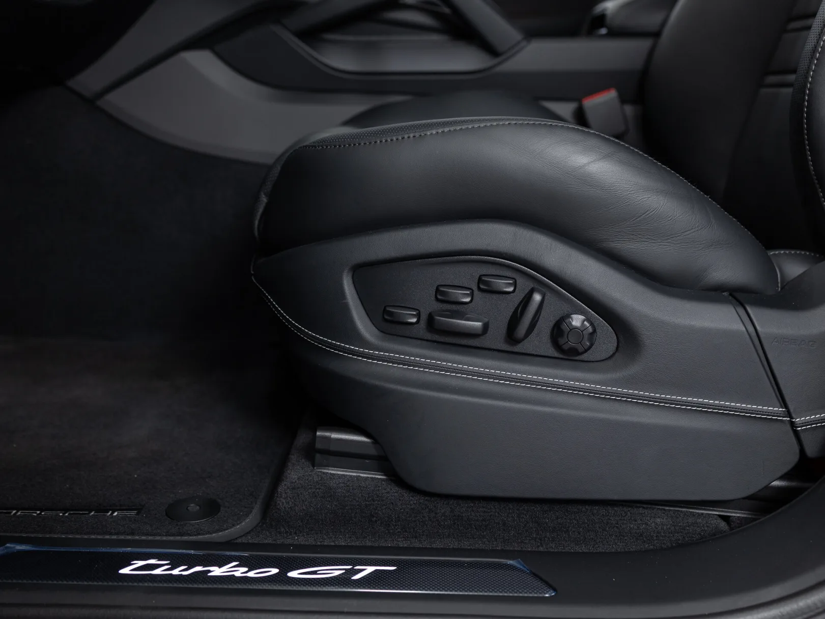 Porsche Cayenne Turbo GT III Рестайлинг, 2026 — экстерьер, фото 13