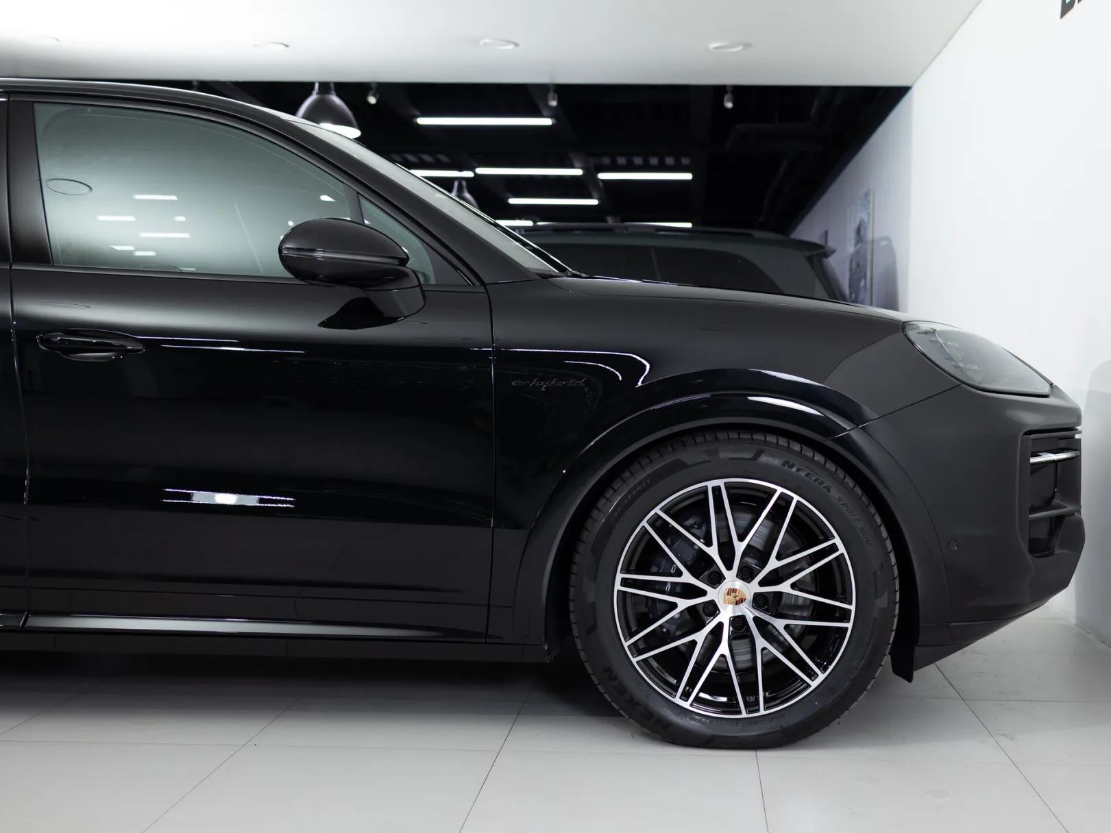 Porsche Cayenne E-Hybrid III Рестайлинг, 2026 — экстерьер, фото 36