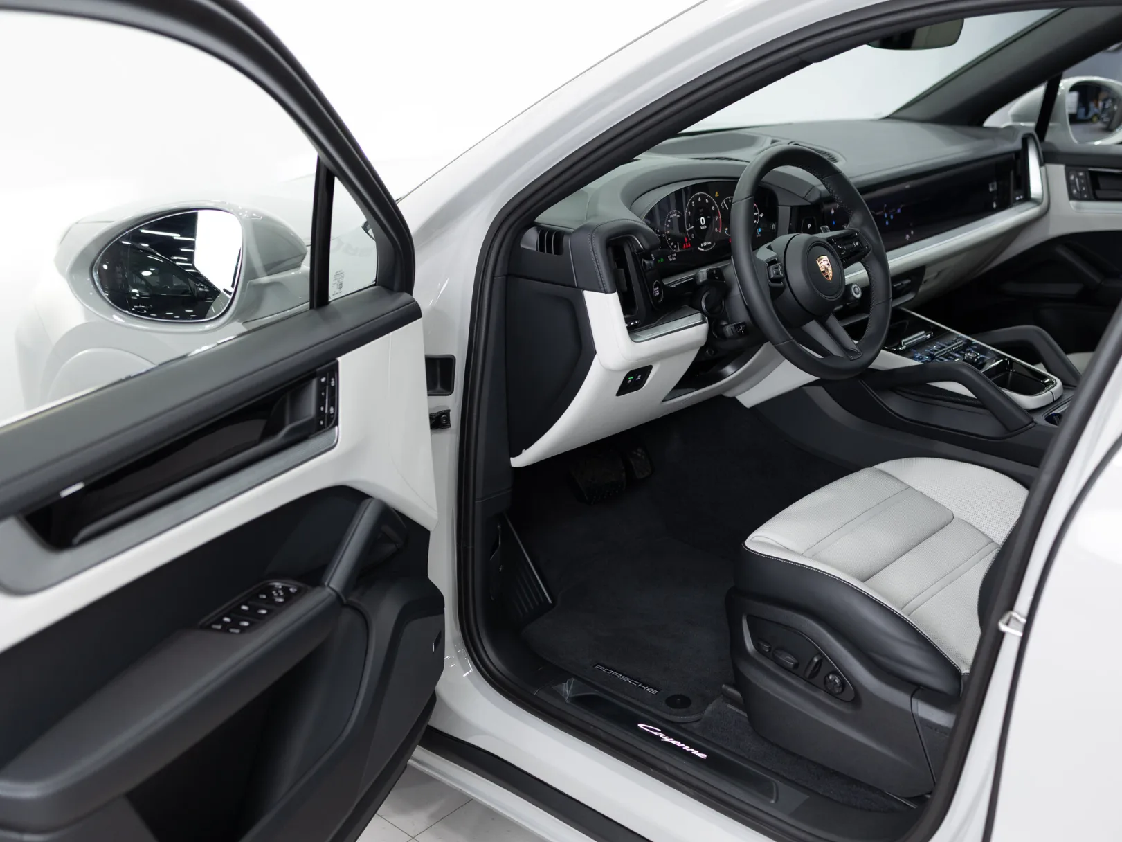 Porsche Cayenne Coupé III Рестайлинг, 2025 — экстерьер, фото 7