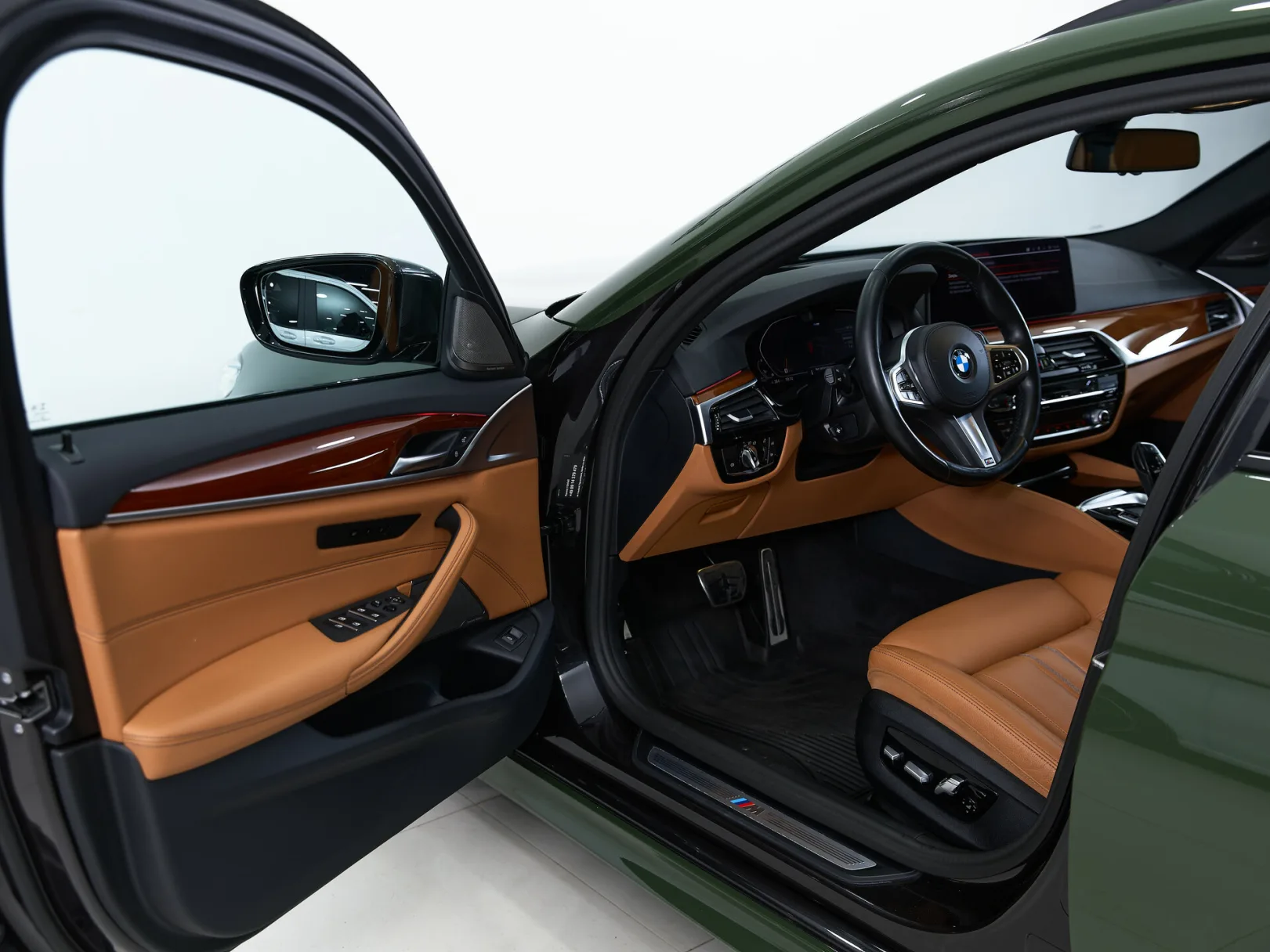 BMW 5 серии VII (G30/G31/G38) Рестайлинг, 2022 — экстерьер, фото 7