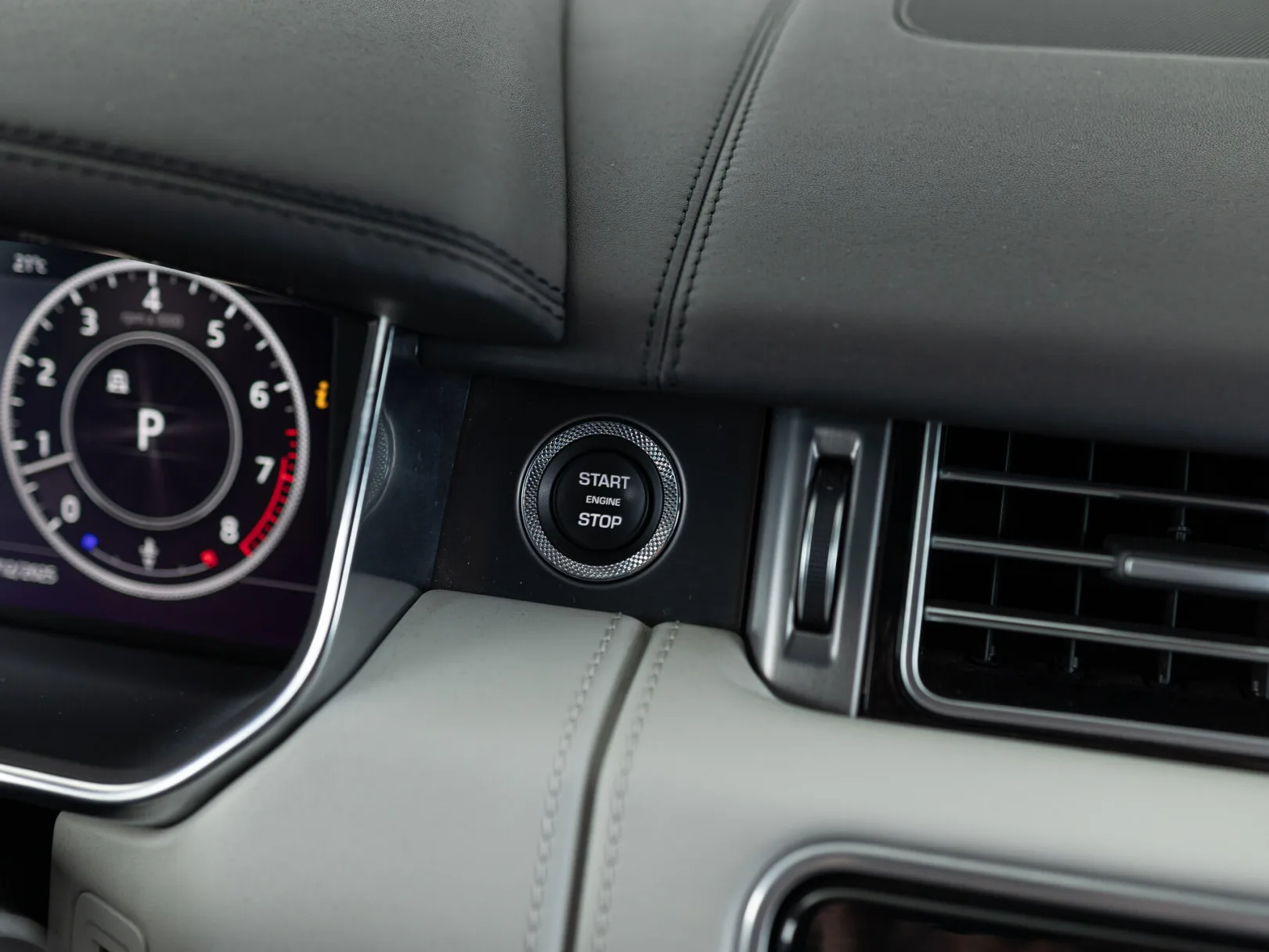 Land Rover Range Rover SVAutobiography Dynamic IV Рестайлинг, 2019 — экстерьер, фото 16