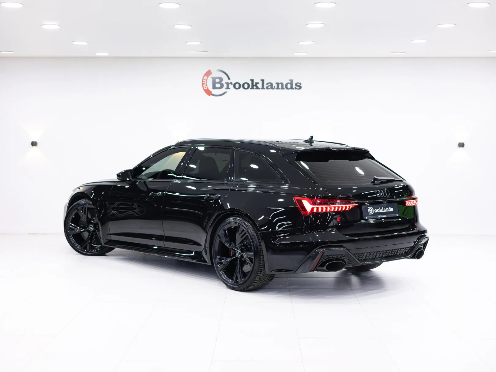 Audi RS 6 TFSI quattro IV (C8), 2022 — экстерьер, фото 6