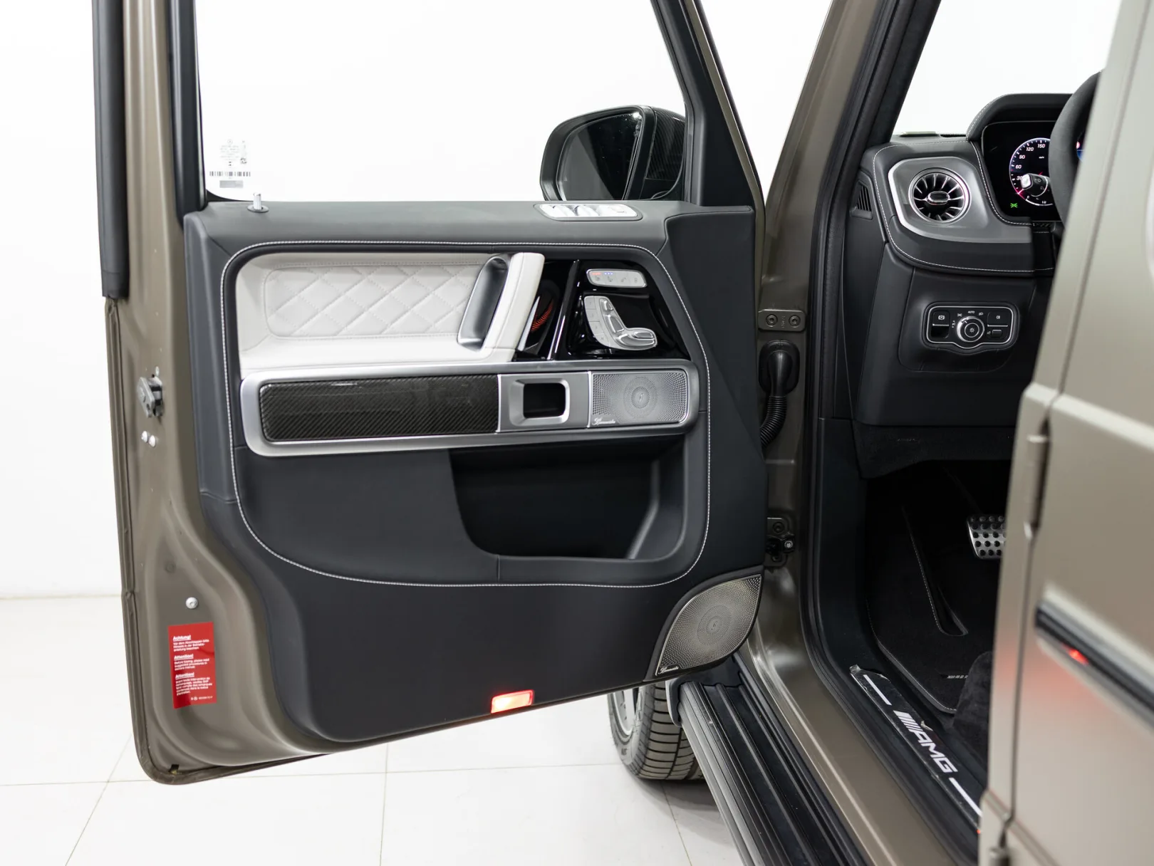 Mercedes-Benz G-Класс AMG G 63 II (W465) Рестайлинг, 2025 — экстерьер, фото 8