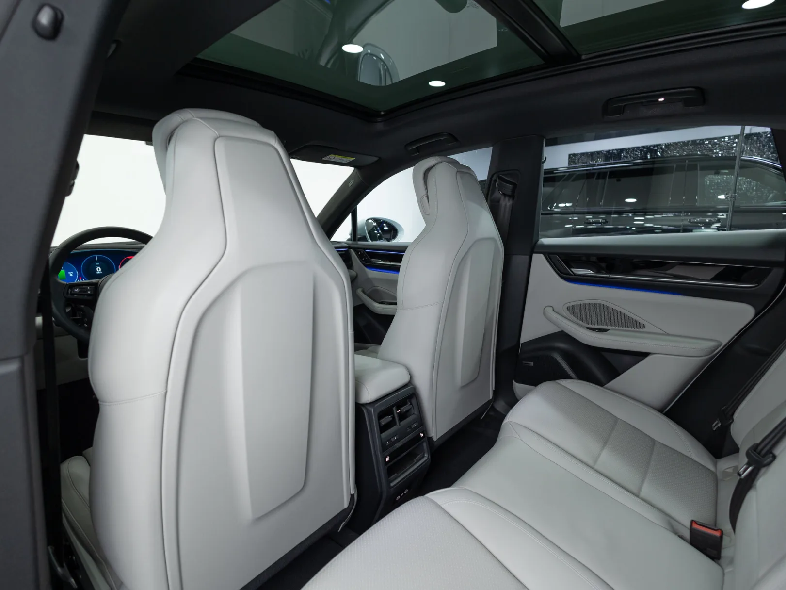 Porsche Macan Electric II, 2025 — экстерьер, фото 30