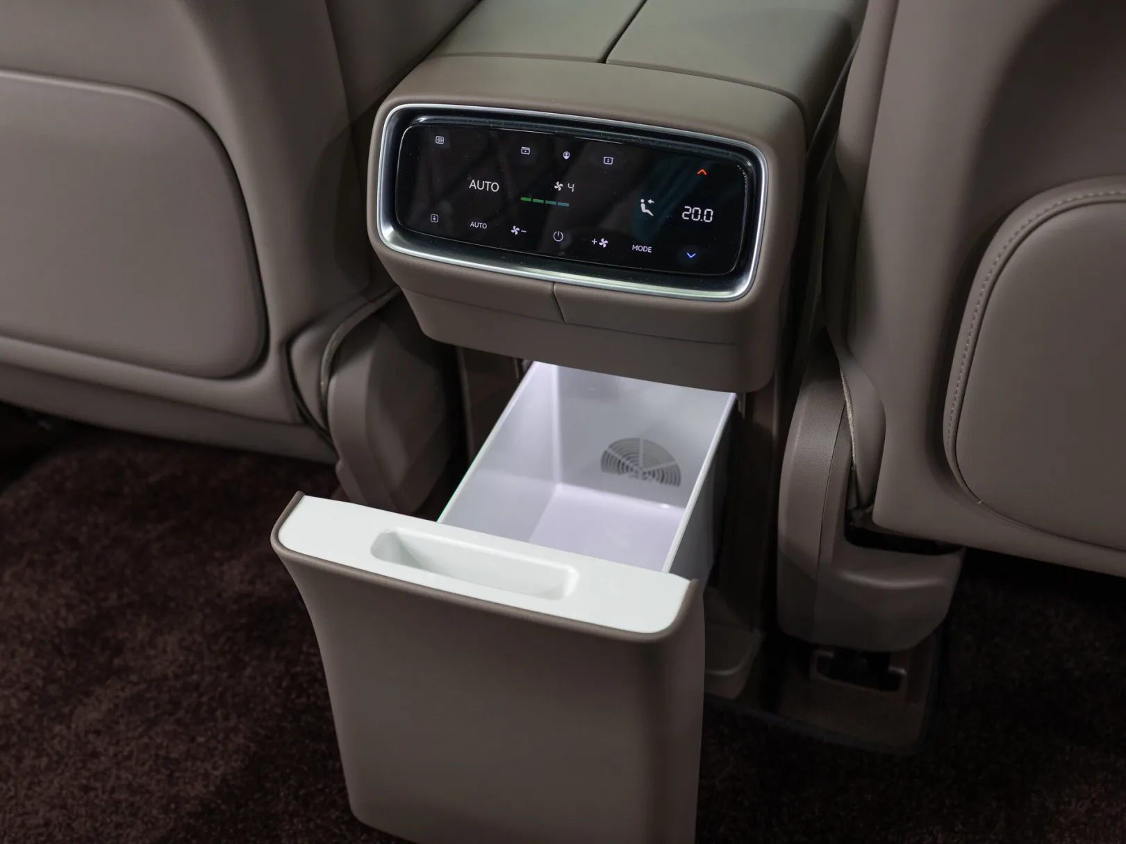 Aito M9 Max Extended Range 6-seater I, 2025 — экстерьер, фото 29