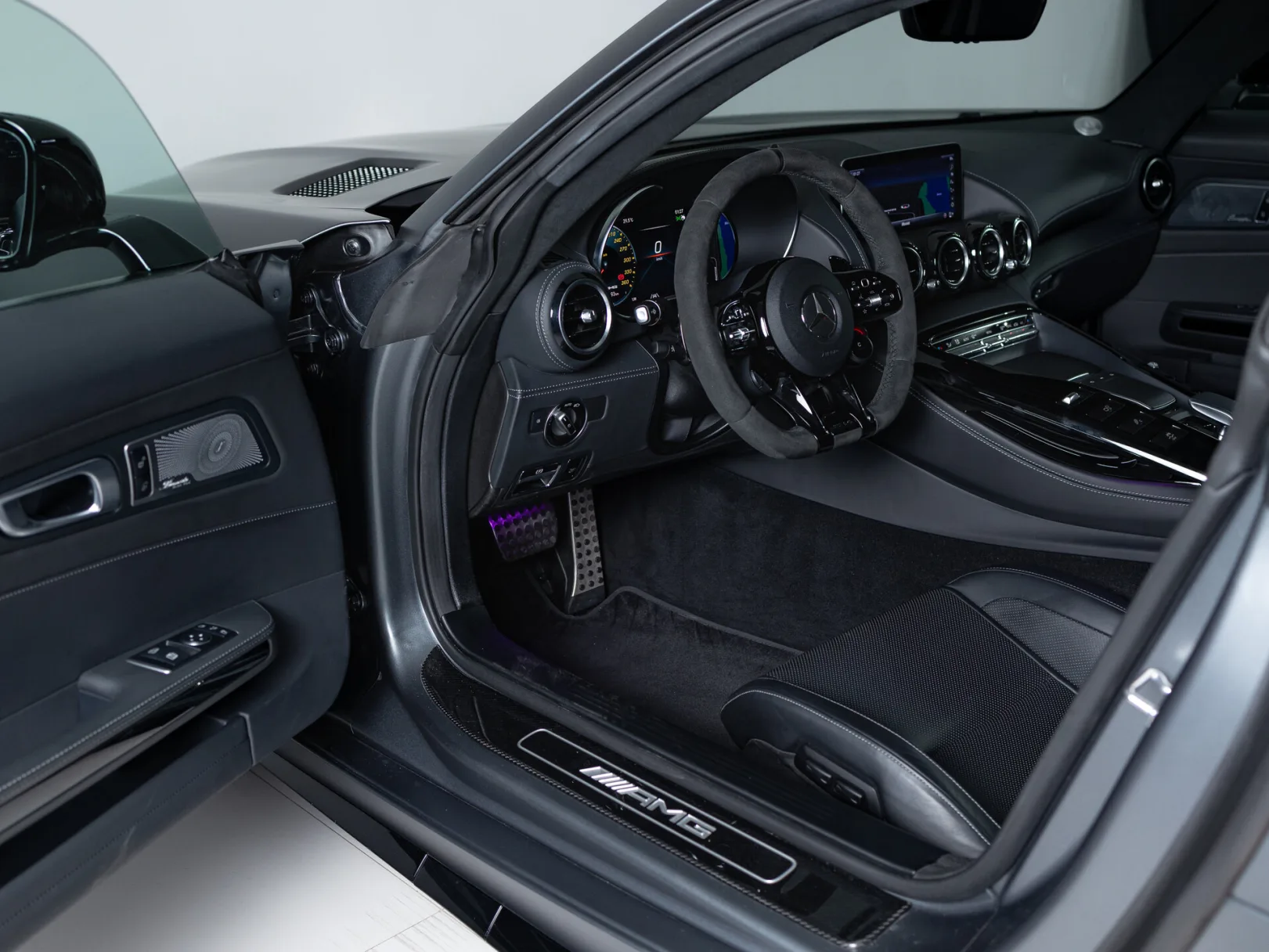 Mercedes-Benz AMG GT I Рестайлинг, 2019 — экстерьер, фото 7