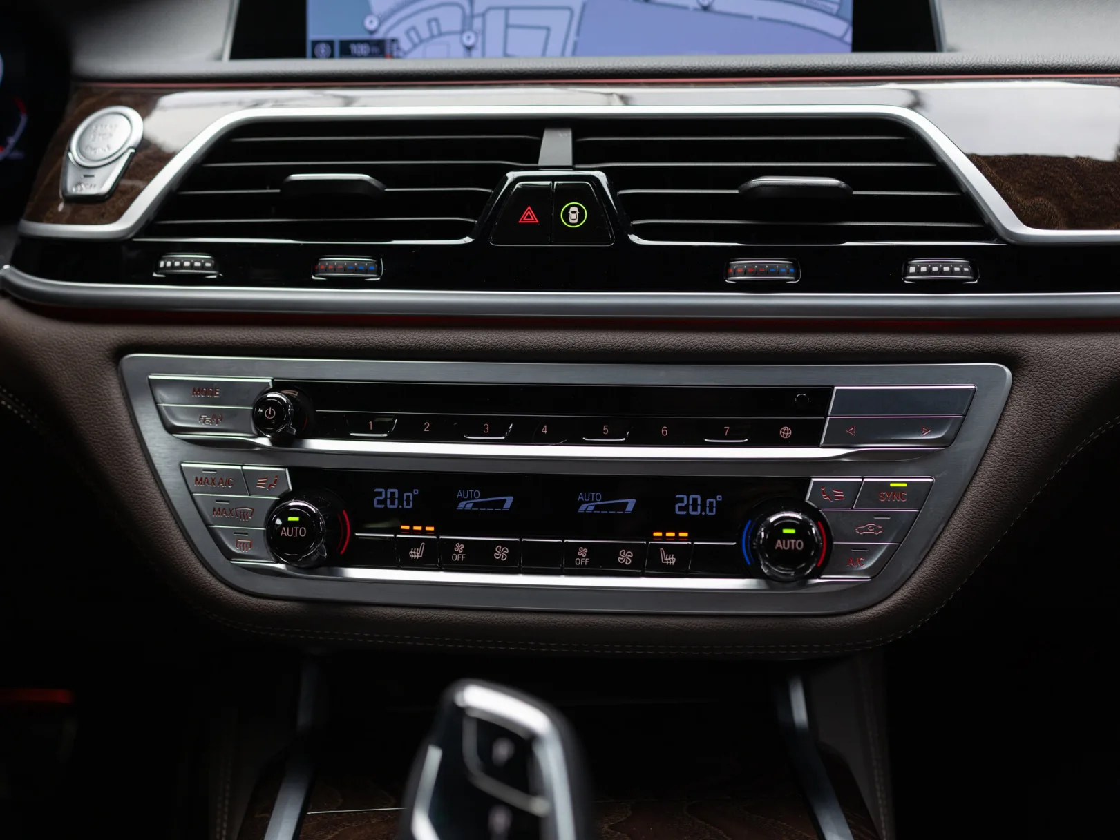 BMW 7 серии VI (G11/G12) Рестайлинг, 2020 — экстерьер, фото 17