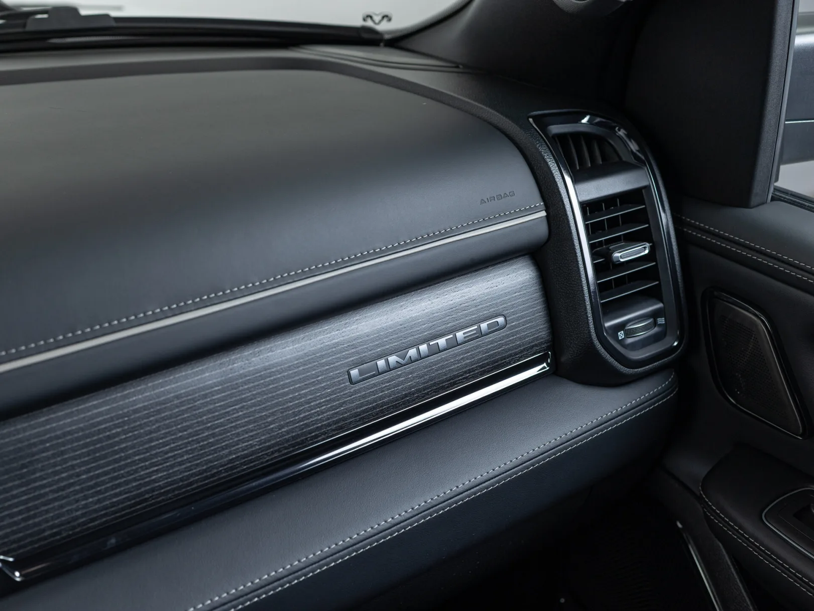 Ram 1500 Limited V, 2022 — экстерьер, фото 21