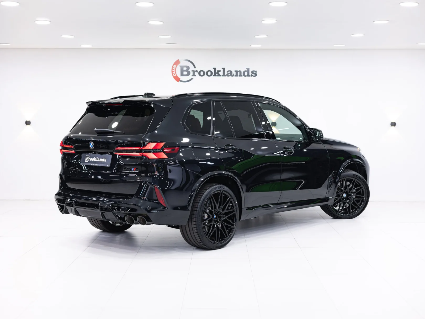 BMW X5 M Competition III (F95) Рестайлинг, 2024 — экстерьер, фото 4
