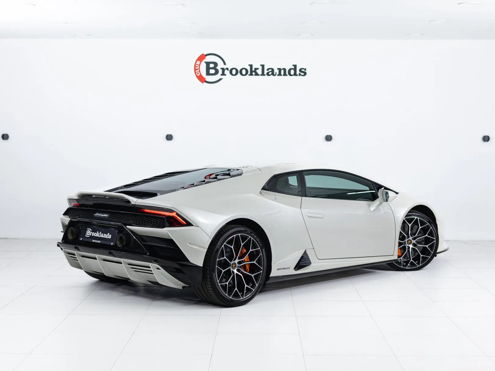 Lamborghini Huracán Base I Рестайлинг, 2020 — экстерьер, фото 4
