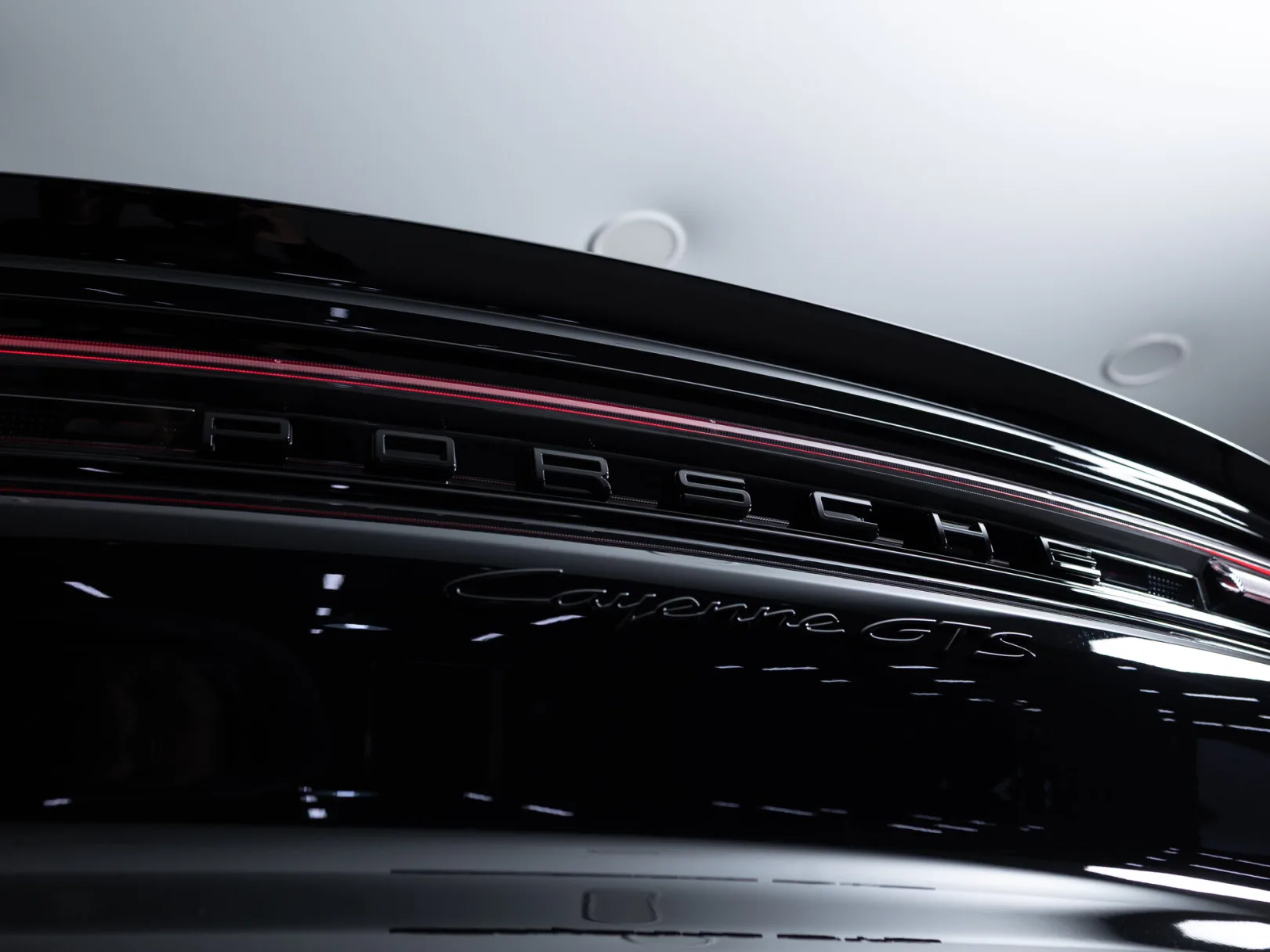 Porsche Cayenne GTS Coupé III Рестайлинг, 2025 — экстерьер, фото 33