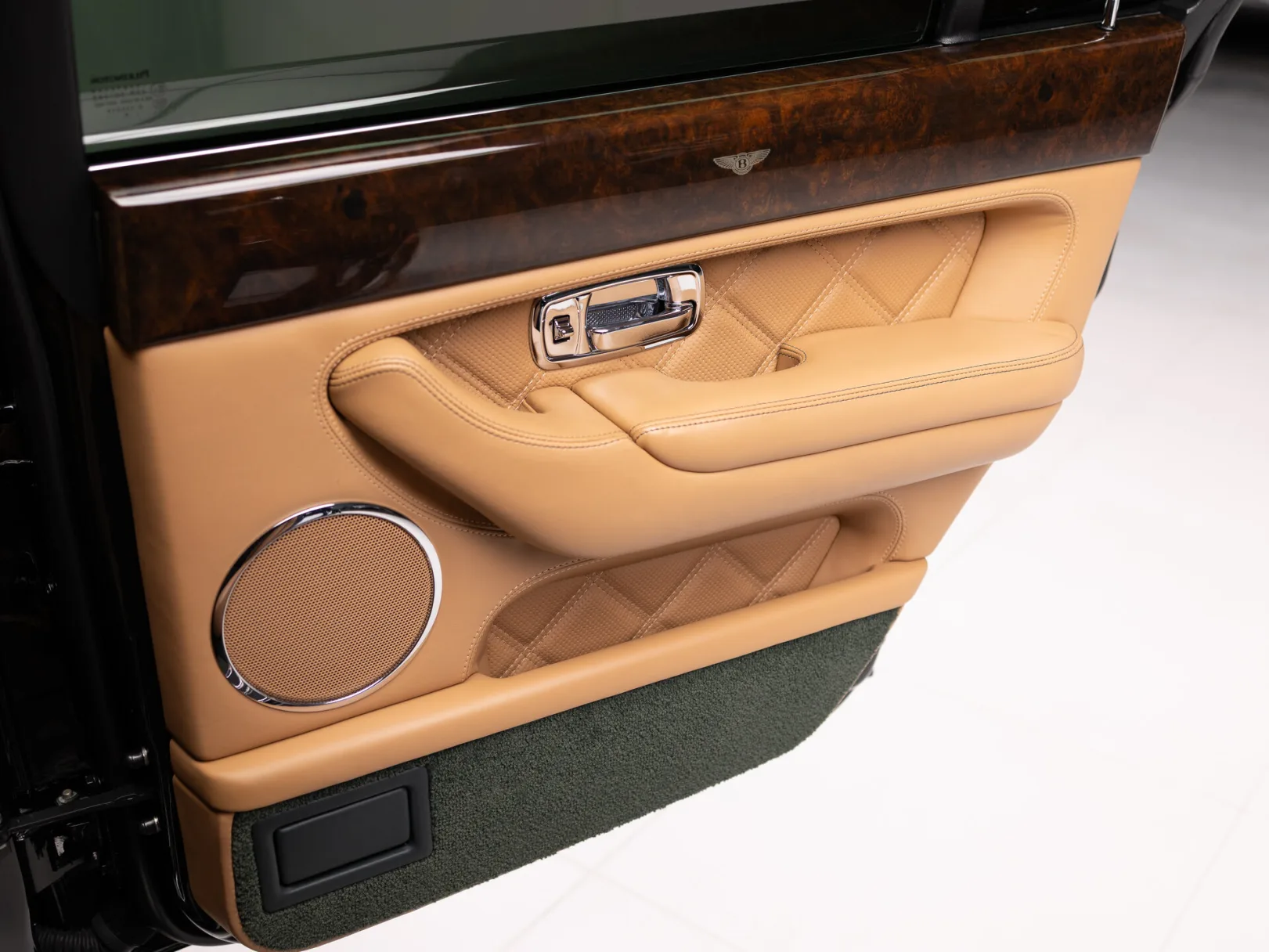 Bentley Arnage I Рестайлинг, 2006 — экстерьер, фото 25