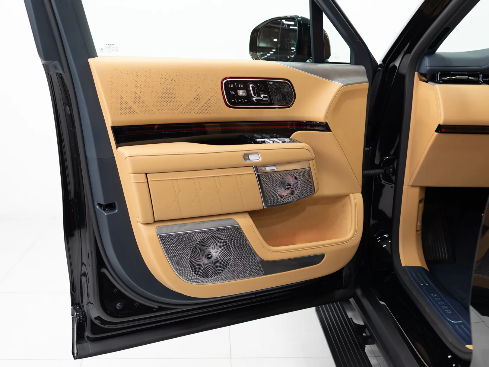 Zeekr 9X Ultra (6 seats) I, 2025 — экстерьер, фото 8