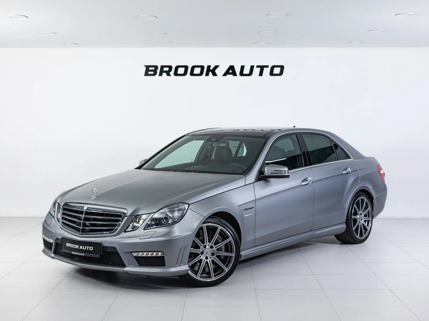 Mercedes-Benz E-Класс AMG E 63 AMG IV (W212, S212), 2011 — экстерьер, фото 1