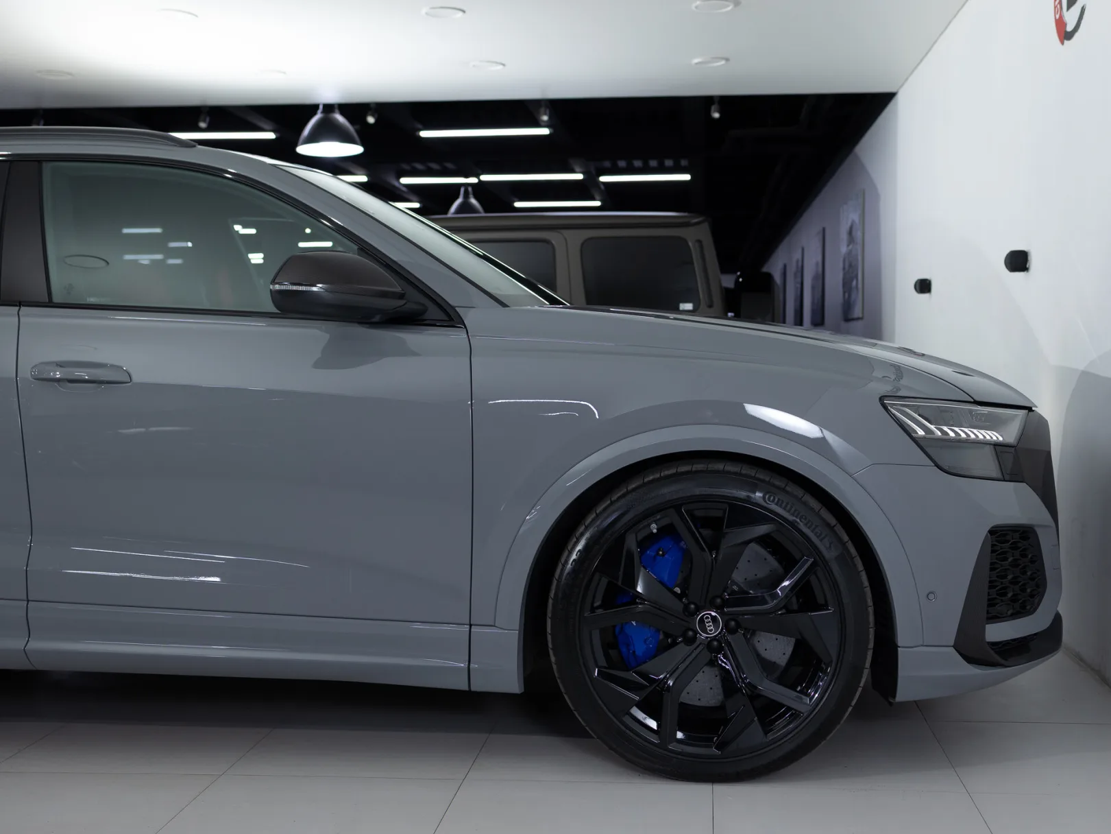 Audi RS Q8 TFSI I, 2023 — экстерьер, фото 36