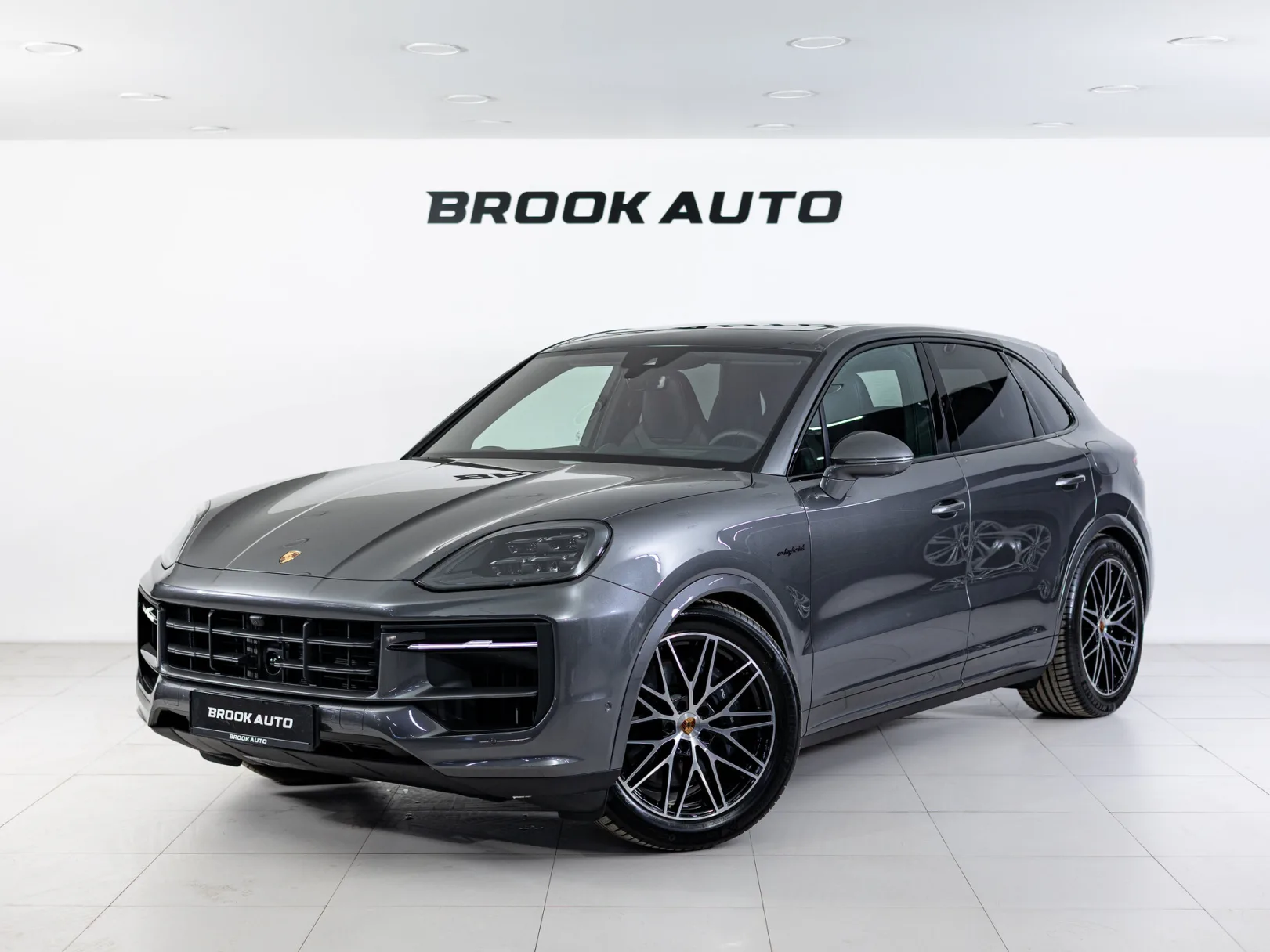 Porsche Cayenne E-Hybrid III Рестайлинг, 2026 — экстерьер, фото 1