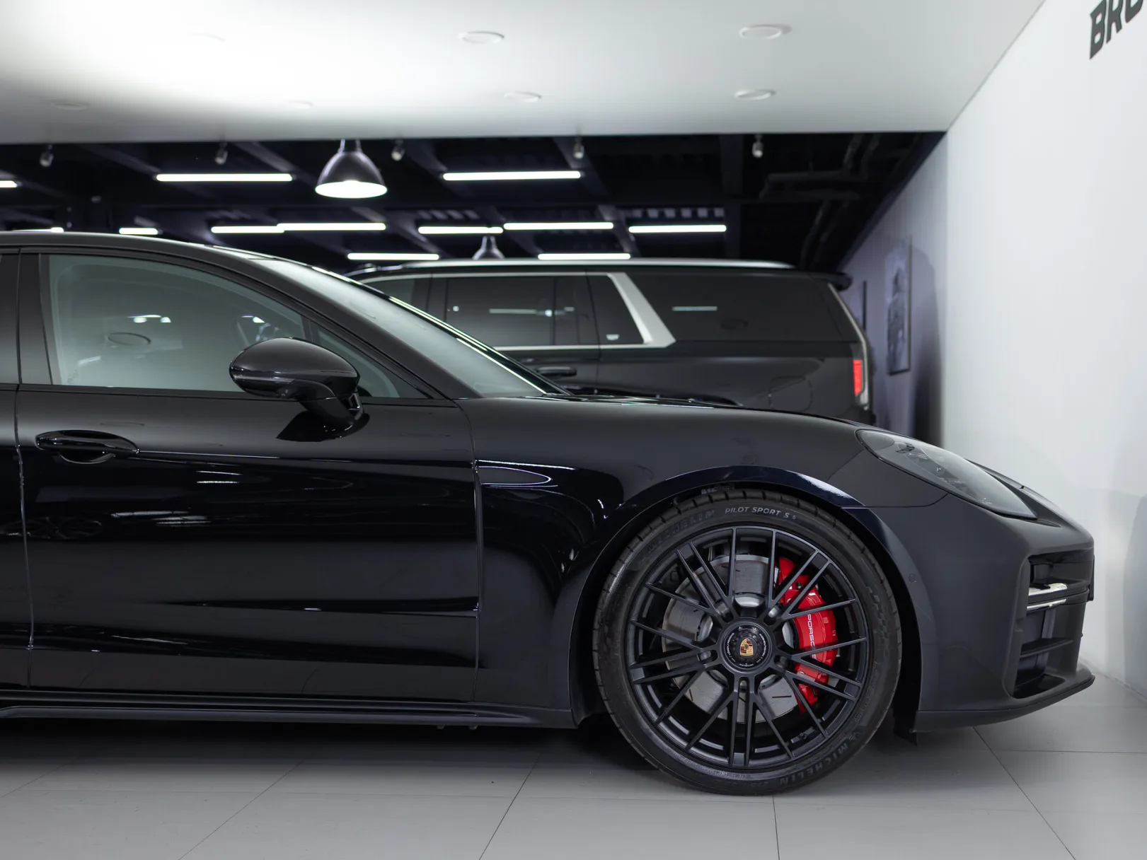 Porsche Panamera GTS III, 2025 — экстерьер, фото 37