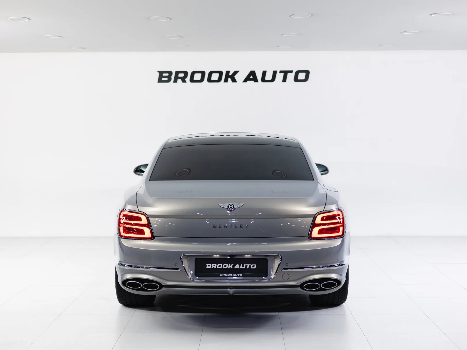 Bentley Flying Spur Individual III, 2022 — экстерьер, фото 5