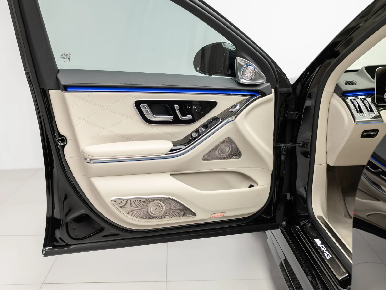 Mercedes-Benz S-Класс AMG S 63 IV (W223), 2024 — экстерьер, фото 8