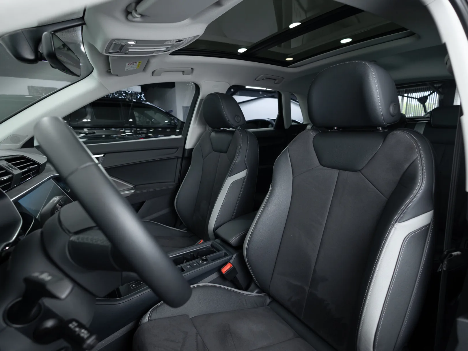 Audi Q3 35 TFSI Aggressive dynamic II (F3), 2023 — экстерьер, фото 10