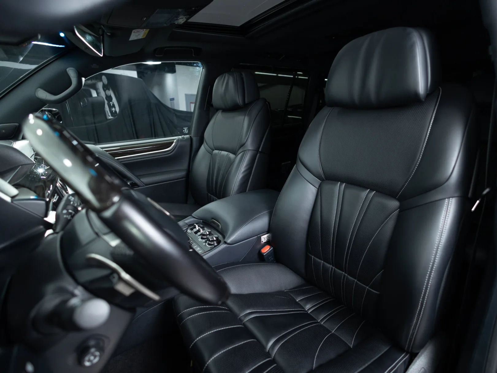 Lexus LX Luxury 21+ III Рестайлинг 2, 2020 — экстерьер, фото 10