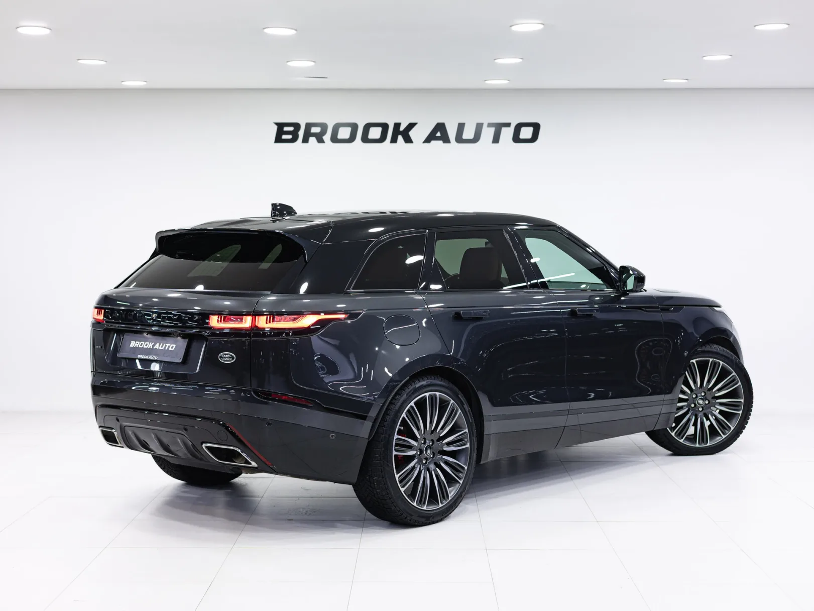 Land Rover Range Rover Velar R-Dynamic HSE I, 2018 — экстерьер, фото 6