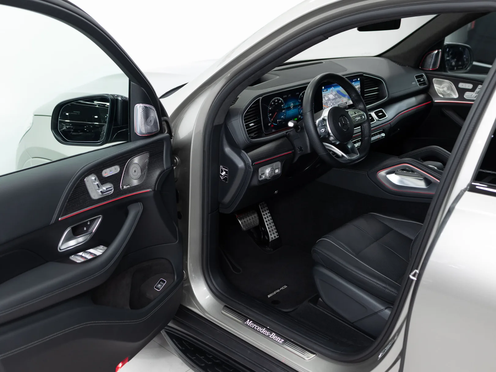 Mercedes-Benz GLS 580 4MATIC II (X167), 2023 — экстерьер, фото 7