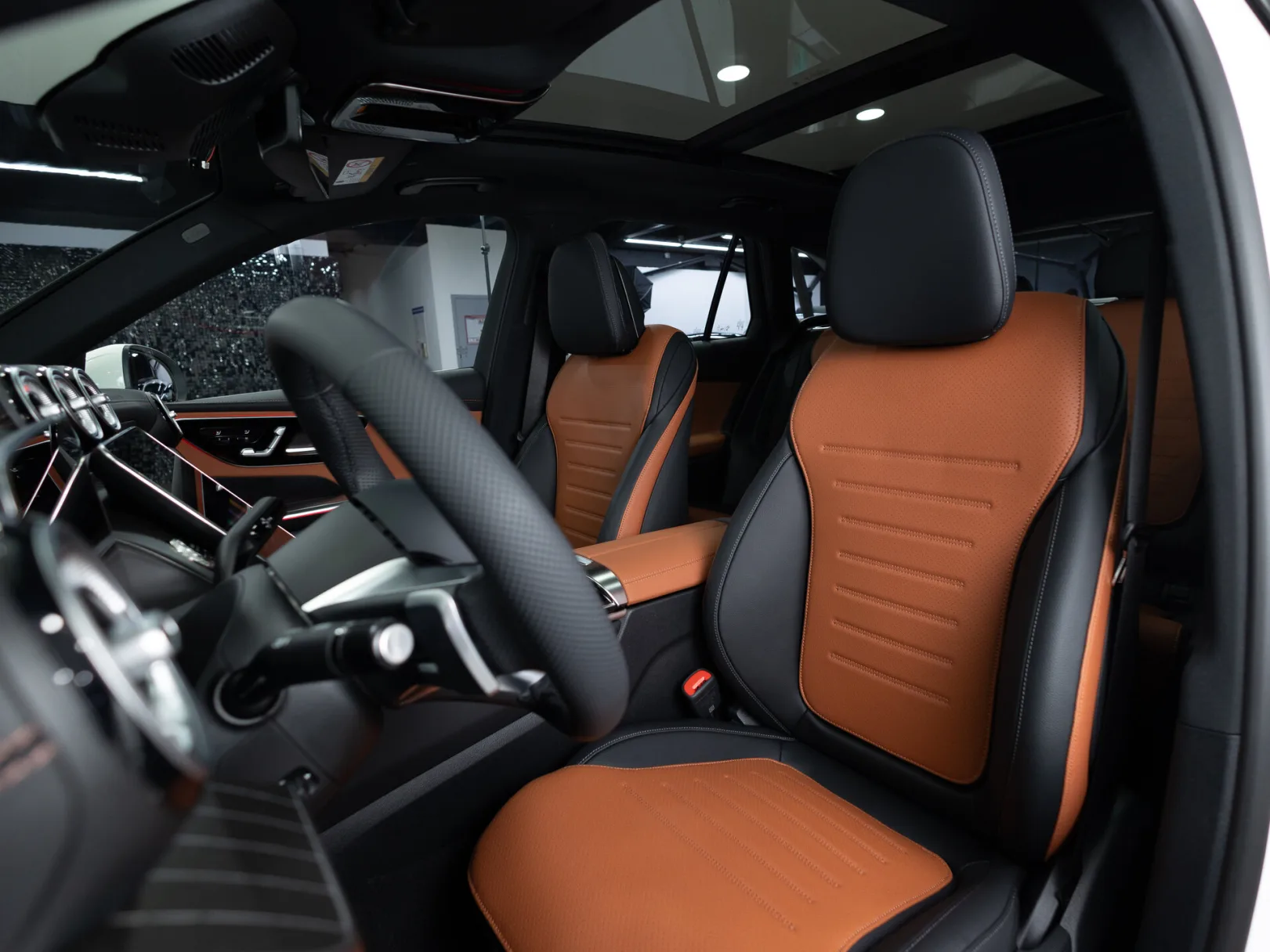 Mercedes-Benz GLC 300 4MATIC II (X254), 2025 — экстерьер, фото 11