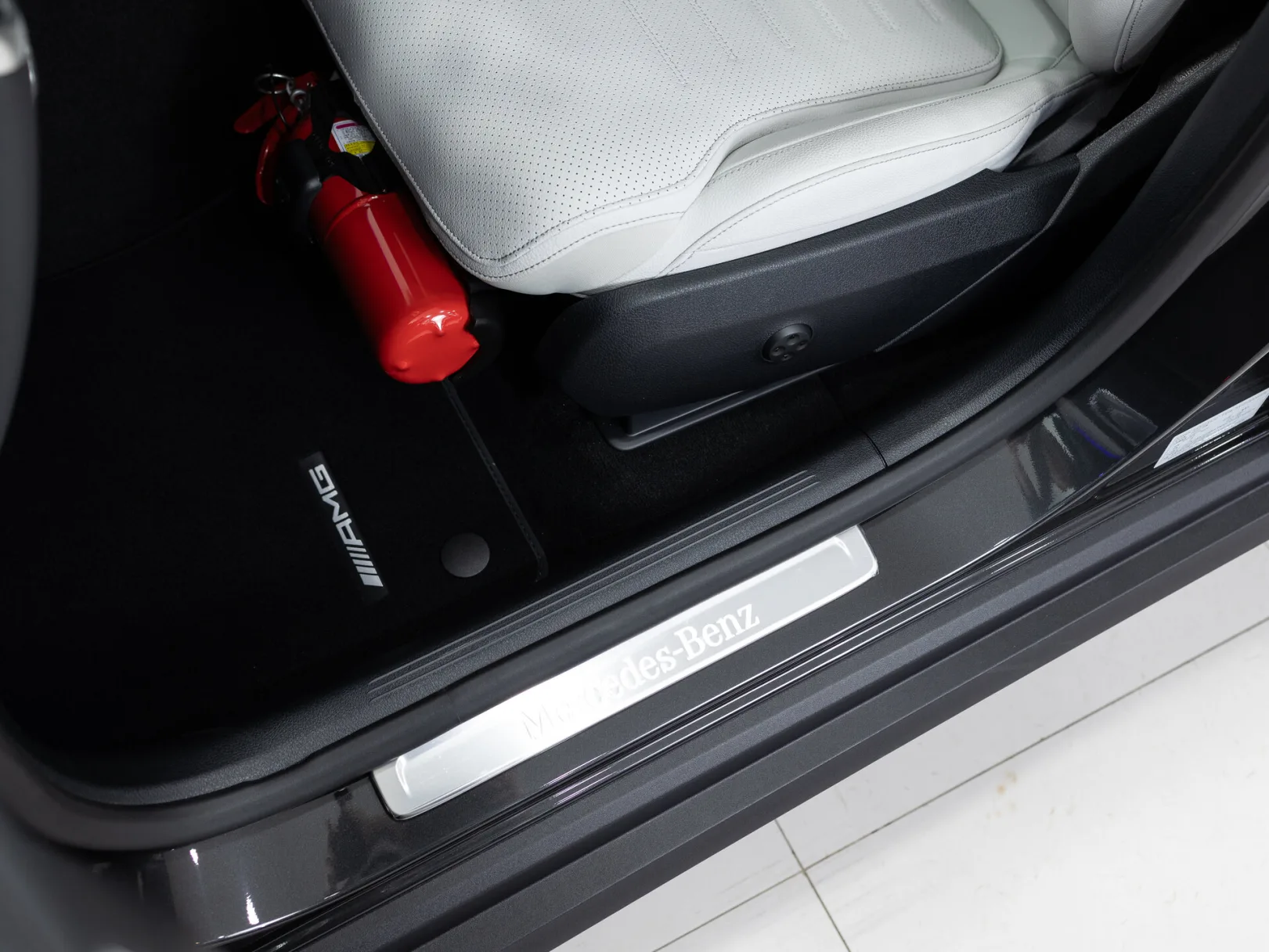 Mercedes-Benz GLC 300 4MATIC II (X254), 2025 — экстерьер, фото 12