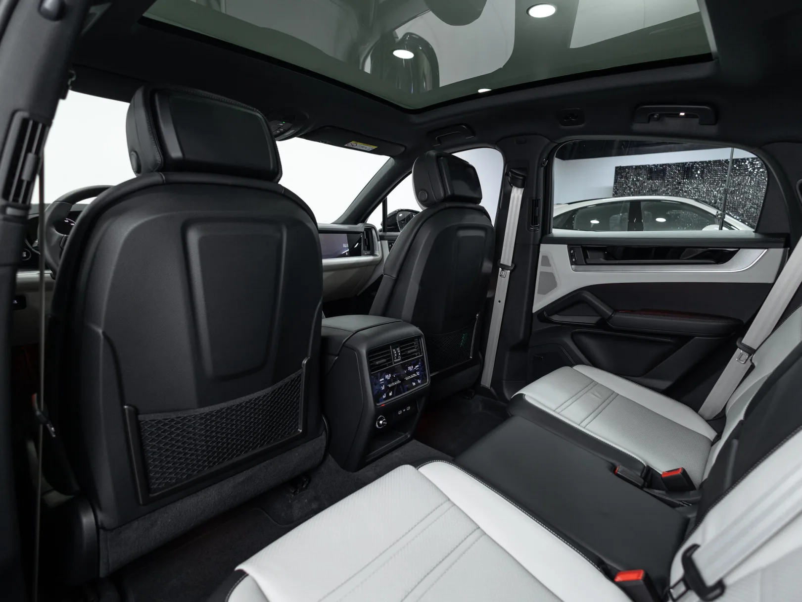 Porsche Cayenne Coupé III Рестайлинг, 2025 — экстерьер, фото 28
