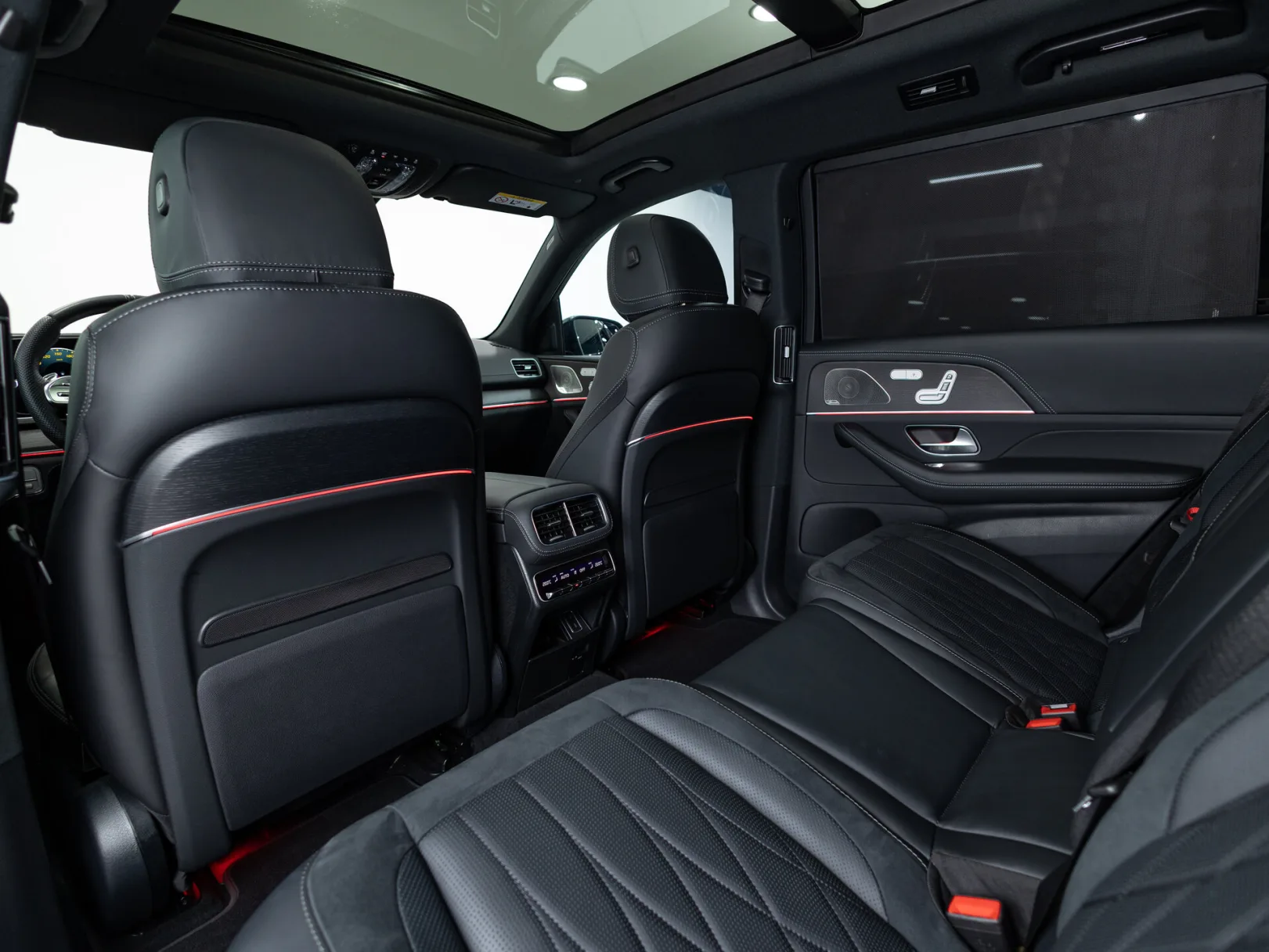 Mercedes-Benz GLS AMG GLS 63 4MATIC+ II (X167), 2023 — экстерьер, фото 25
