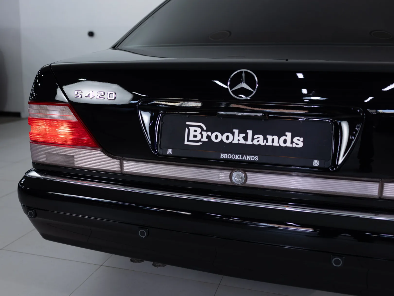 Mercedes-Benz S-Класс III (W140) Рестайлинг, 1997 — экстерьер, фото 29