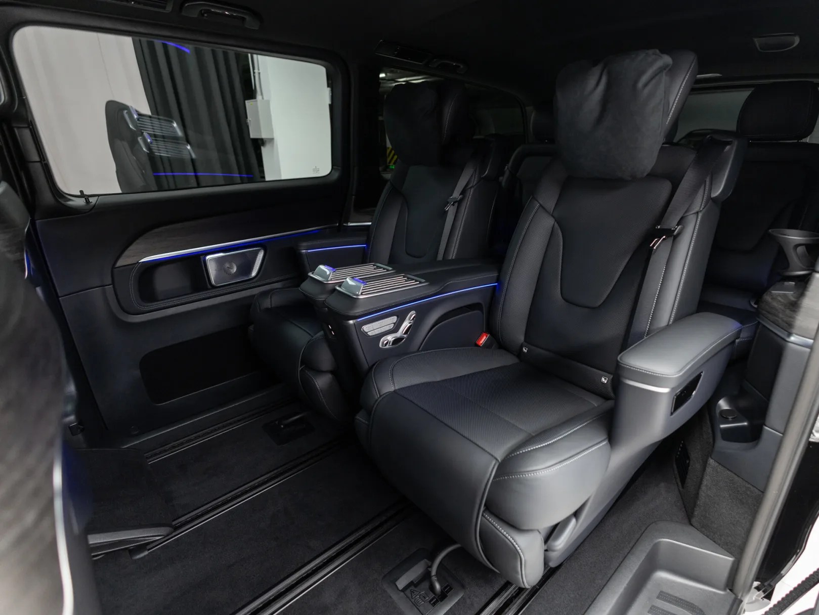 Mercedes-Benz V-Класс Exclusive III (W447) Рестайлинг 2, 2026 — экстерьер, фото 32