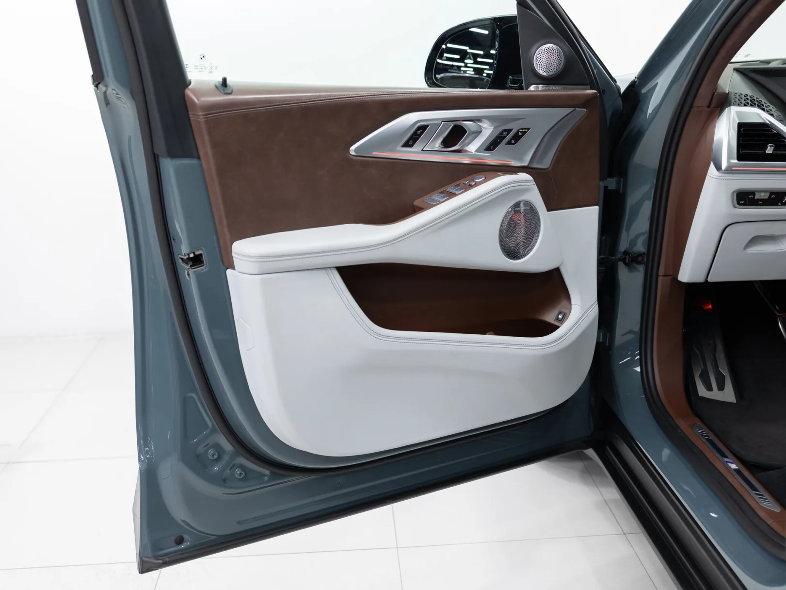 BMW XM I, 2023 — экстерьер, фото 8