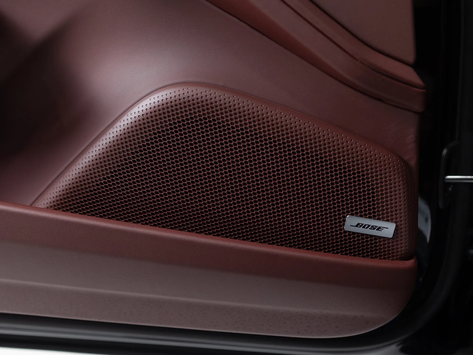 Porsche Panamera 4 III, 2024 — экстерьер, фото 9