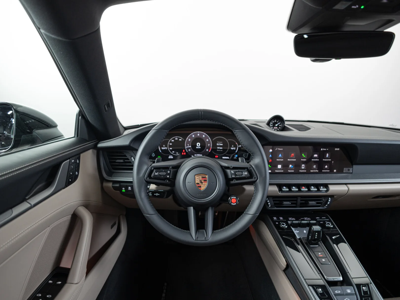 Porsche 911 Carrera VIII (992) Рестайлинг, 2025 — экстерьер, фото 12