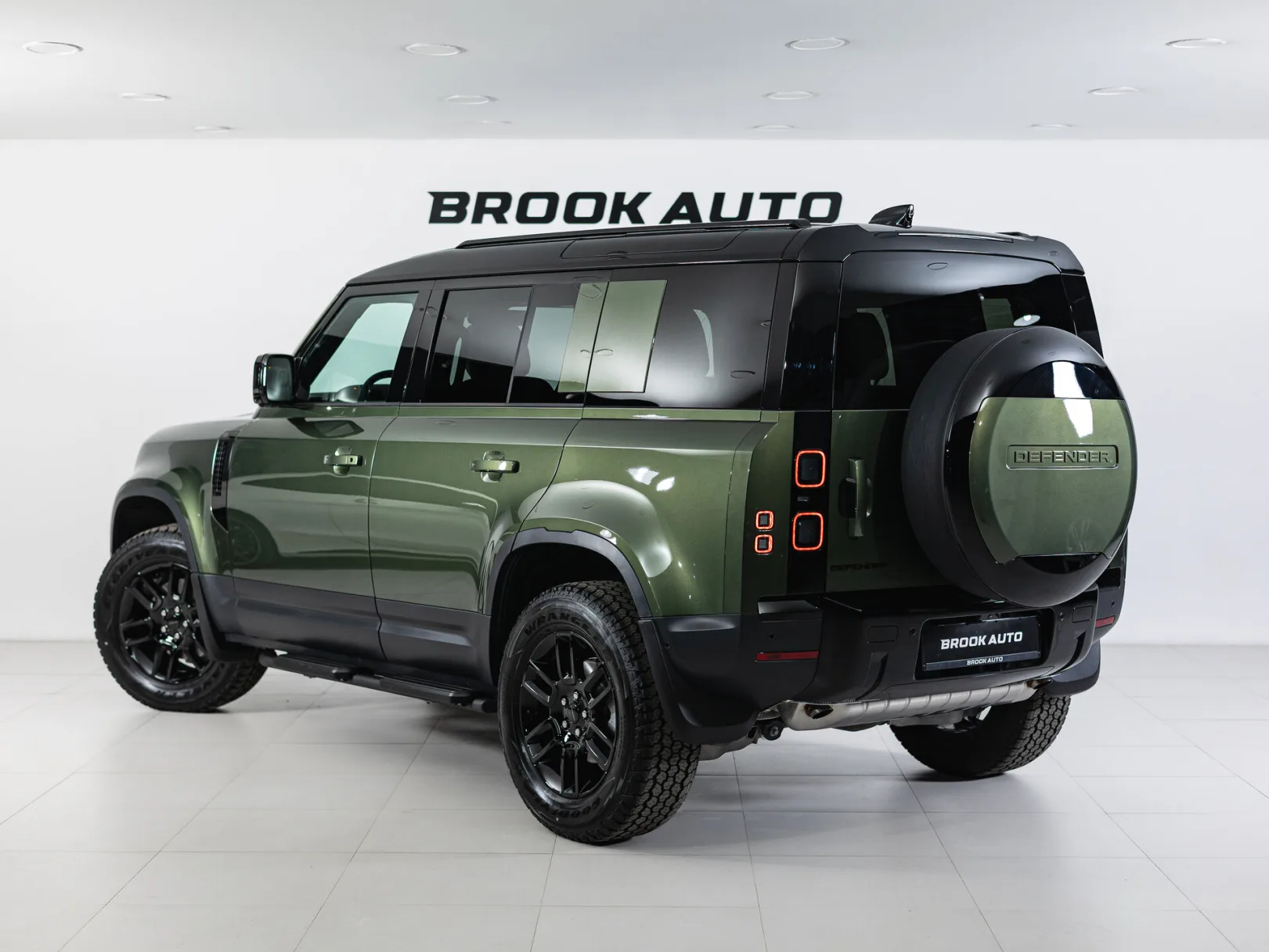 Land Rover Defender S II, 2025 — экстерьер, фото 4