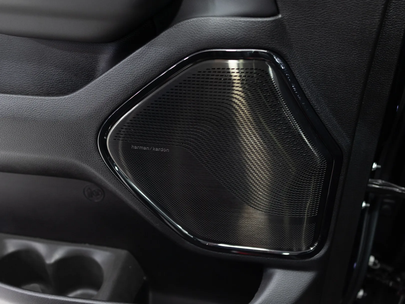 Ram 1500 Limited V Рестайлинг, 2025 — экстерьер, фото 9