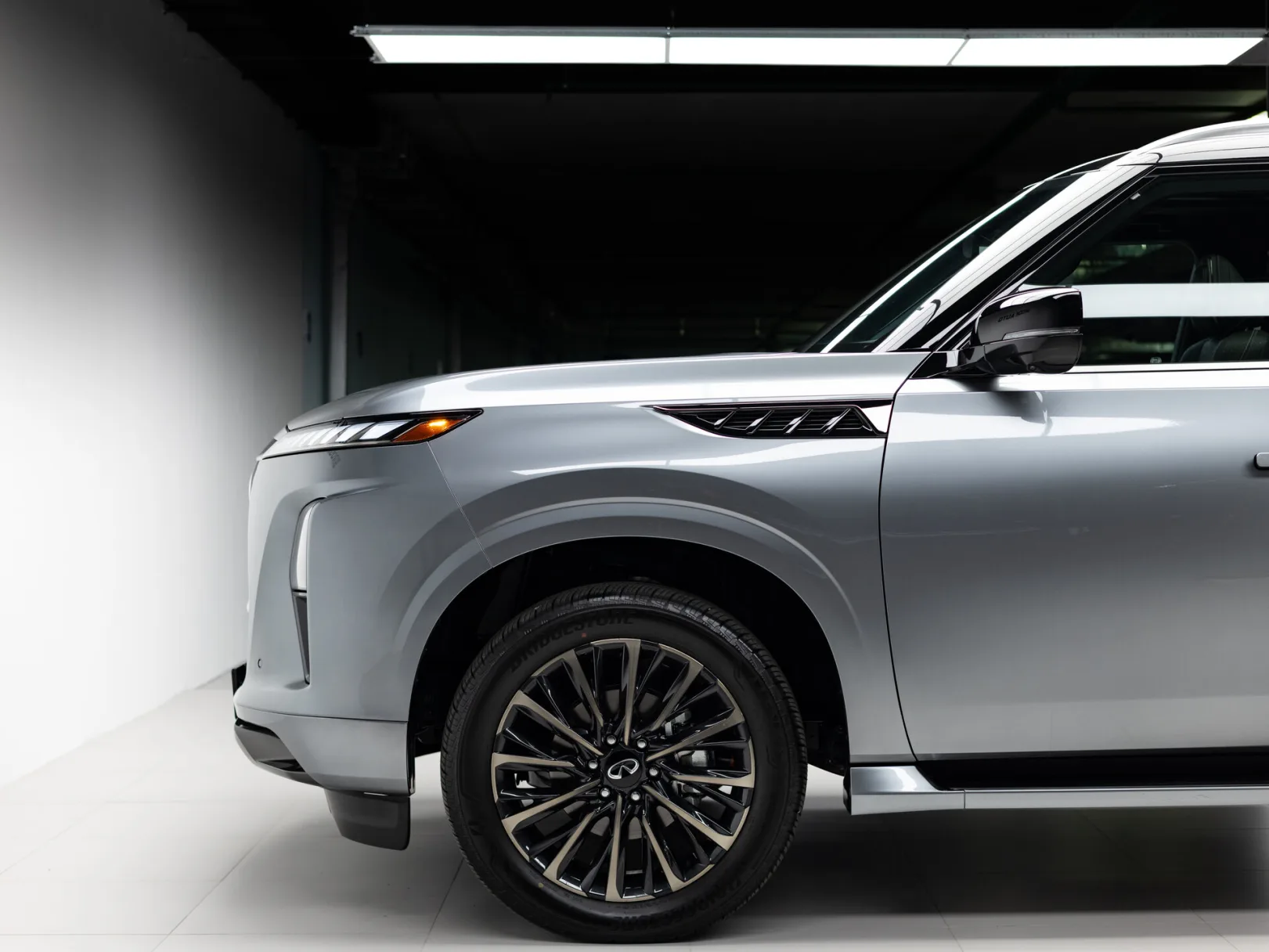 Infiniti QX80 Autograph II, 2025 — экстерьер, фото 40