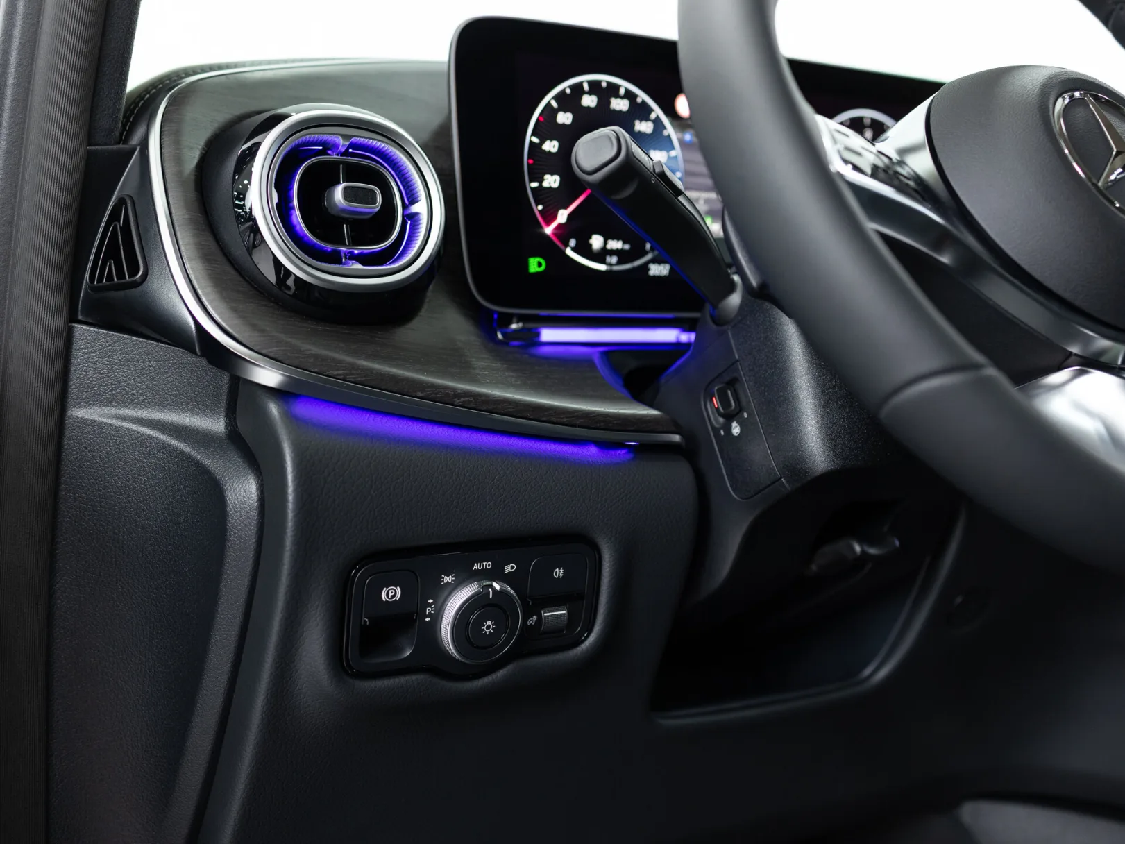 Mercedes-Benz V-Класс Exclusive III (W447) Рестайлинг 2, 2025 — экстерьер, фото 13