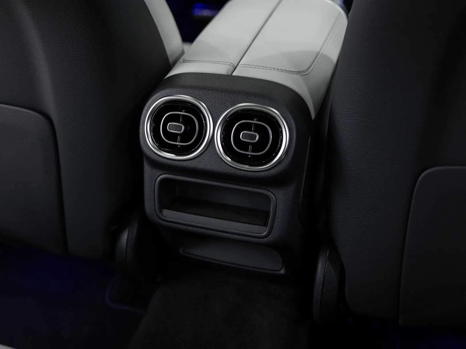 Mercedes-Benz GLC 300 4MATIC II (X254), 2025 — экстерьер, фото 30