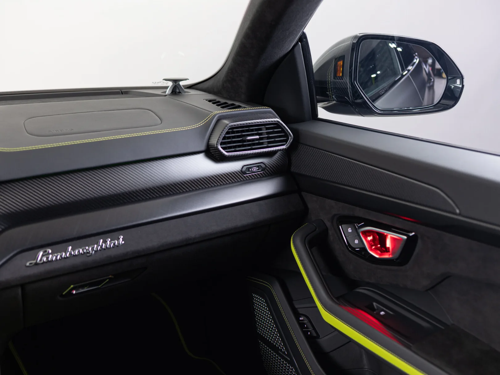 Lamborghini Urus Individual I, 2021 — экстерьер, фото 20