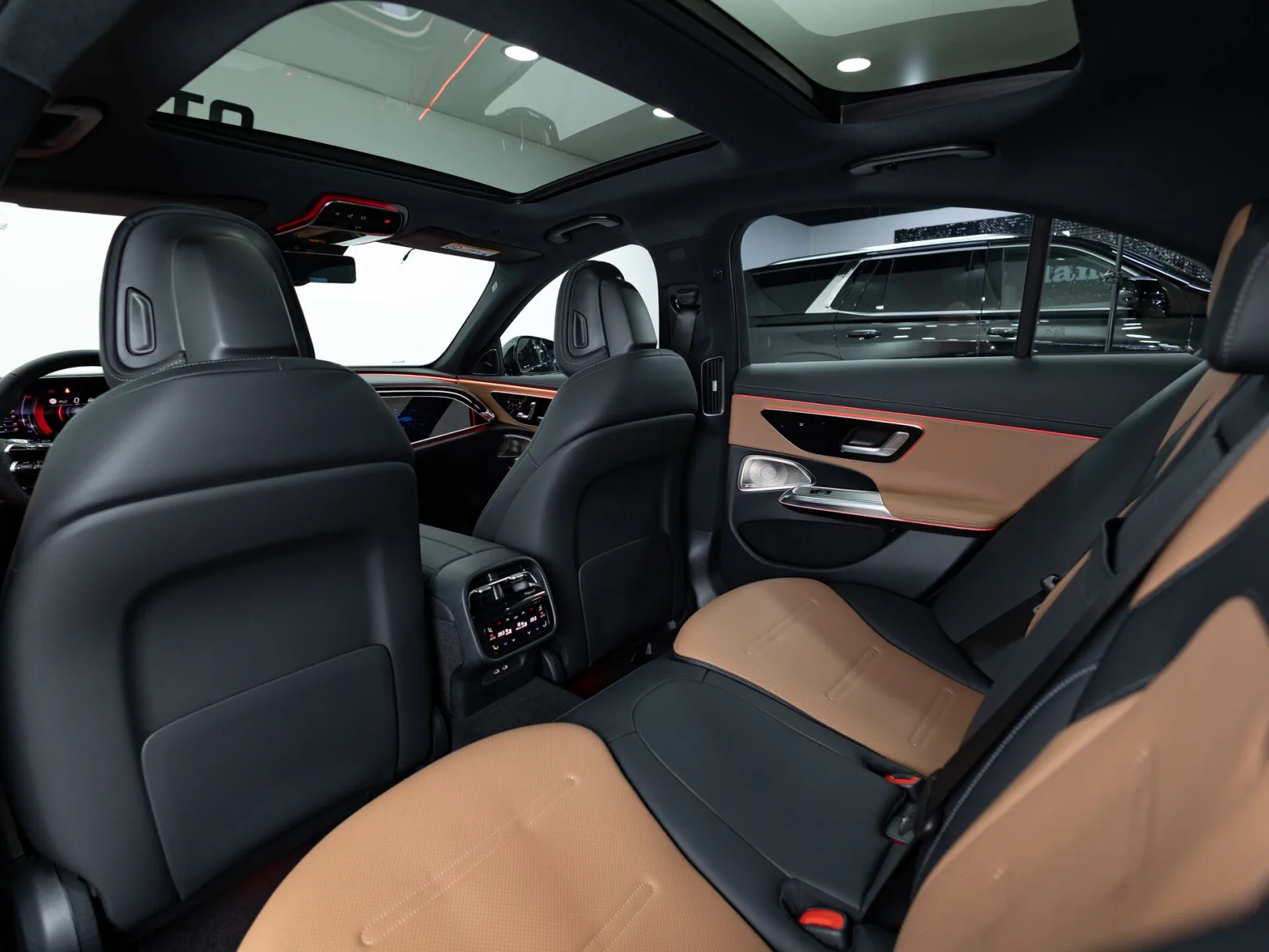 Mercedes-Benz E-Класс AMG E 53 4MATIC+ VI (W214), 2024 — экстерьер, фото 31